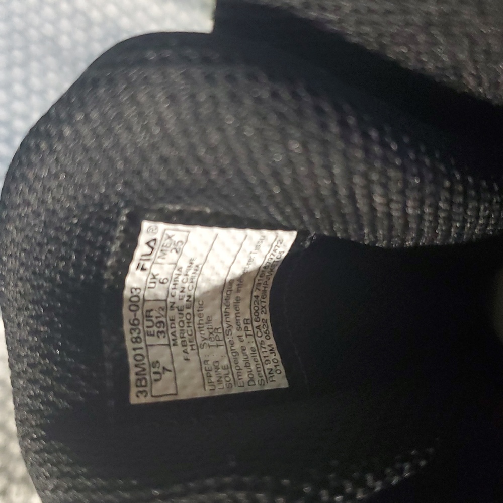Fila  Mid-Top Sneakers - Picture 6 of 8